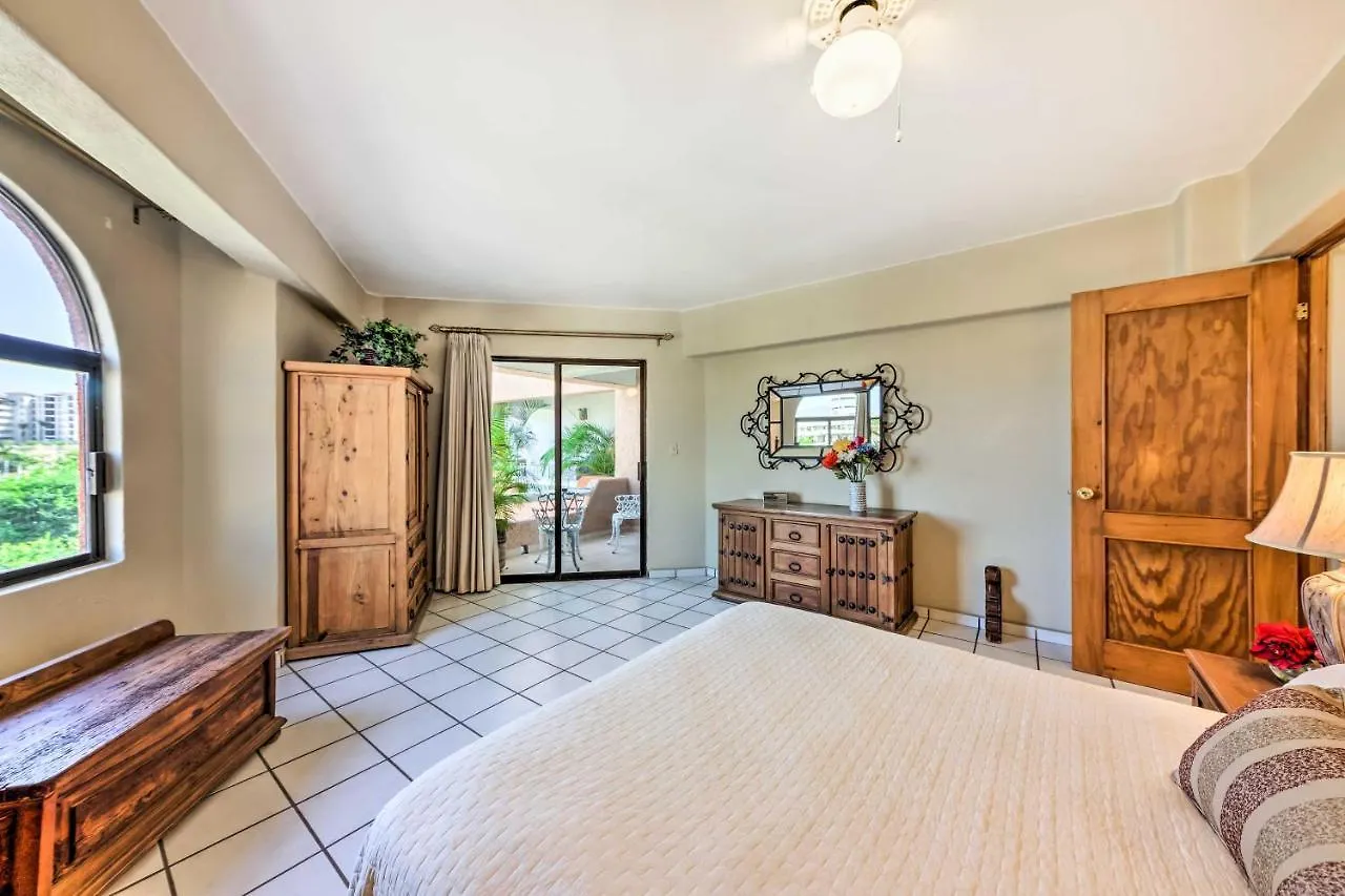 Chic Cabo San Lucas Getaway Less Than 2 Miles To Beaches!