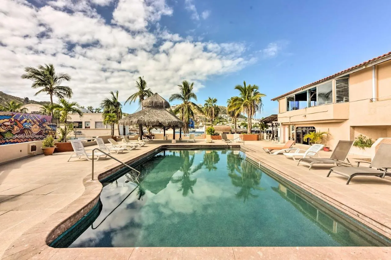 Апартаменты Chic Cabo San Lucas Getaway Less Than 2 Miles To Beaches!